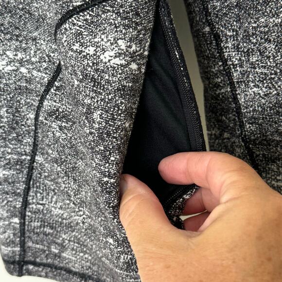 Lululemon Forever Endeavour Long Sleeve - Picture 5 of 11